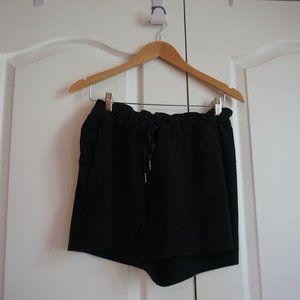 Lululemon On the Fly Short